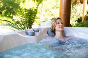 Easing Headache Pain With A Hot Tub